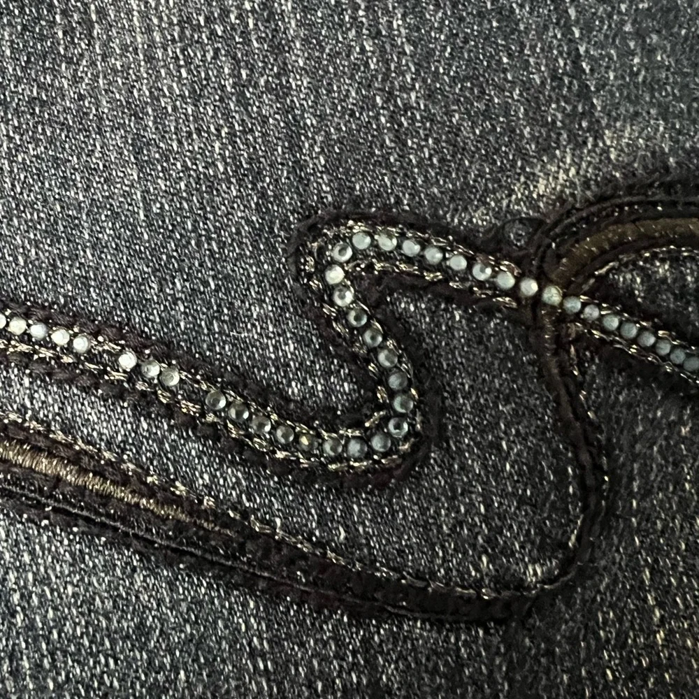 White House Black Market Slim Crop Jeans - Picture 6 of 9